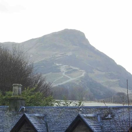 Edinburgh Stunning View Apartment 2 Bedrooms Edimburgo Exterior foto
