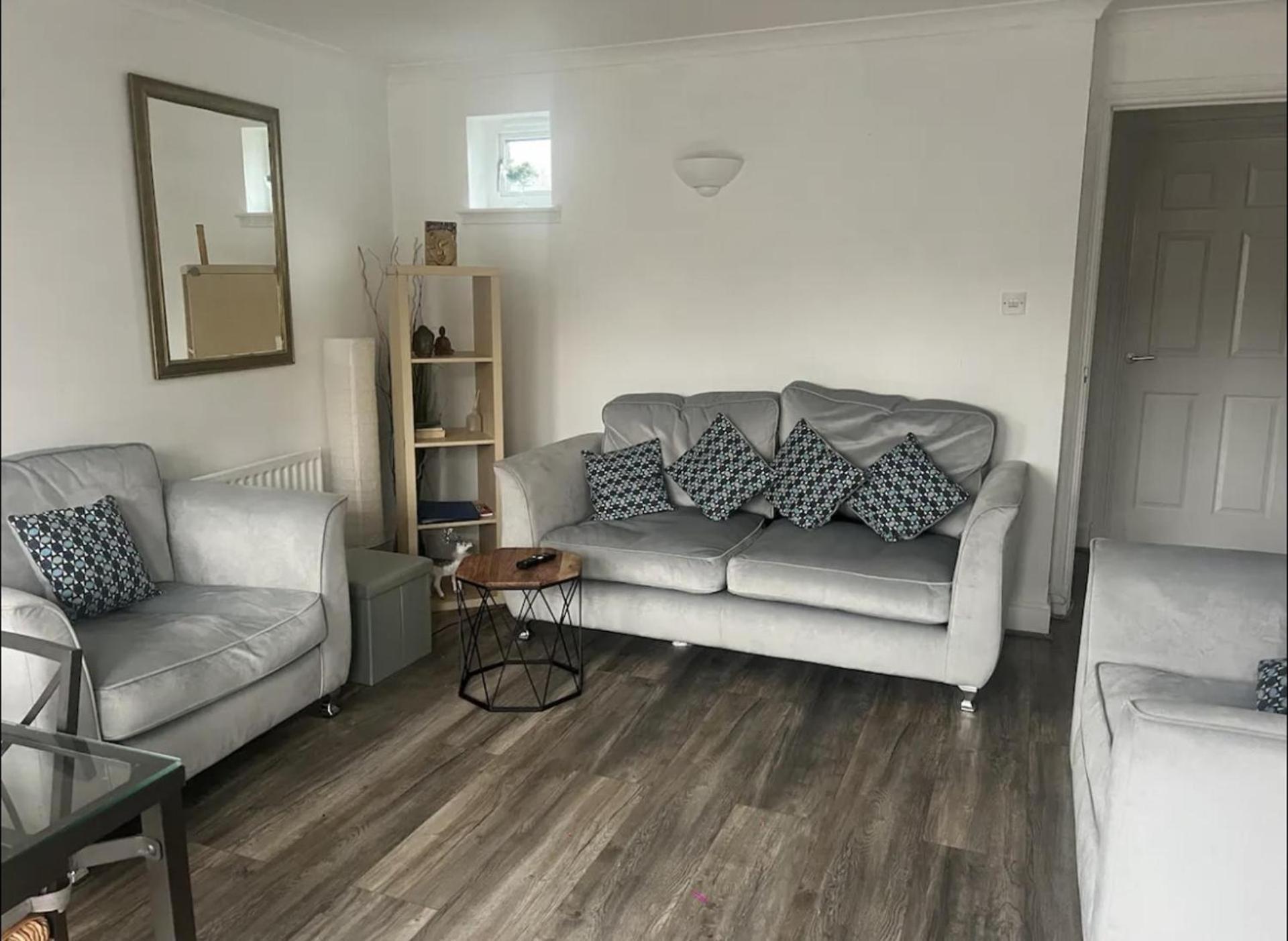 Edinburgh Stunning View Apartment 2 Bedrooms Edimburgo Exterior foto